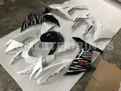 Fairings For Suzuki GSX-R600 / 750, 2011-2021 - Pearl White & Black